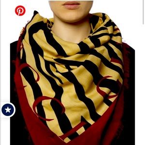 The Gucci Silk Logo Tiger Print Scarf in Beige and Red NWT